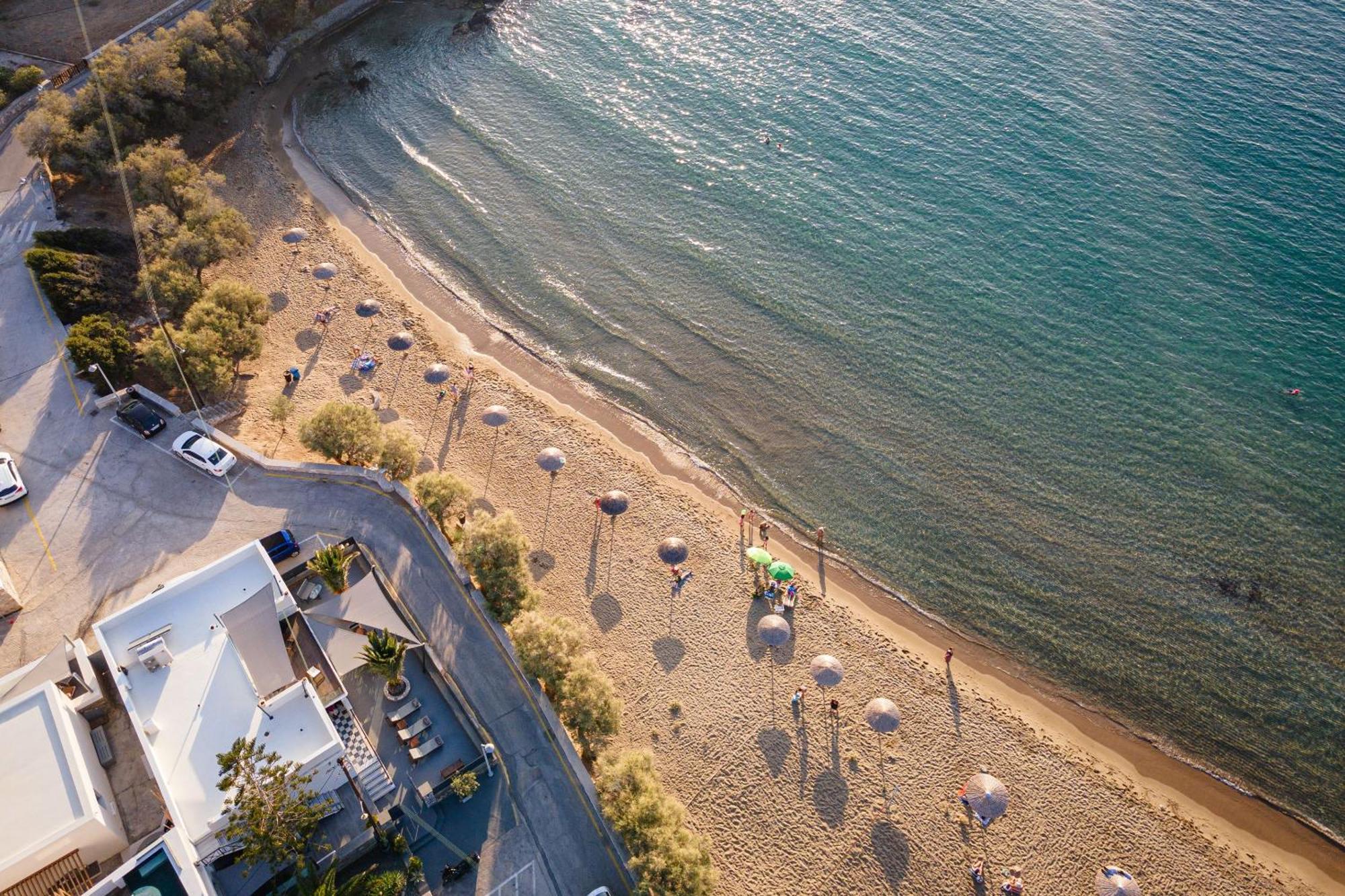 Aniv Villa By The Sea Kini Exteriör bild