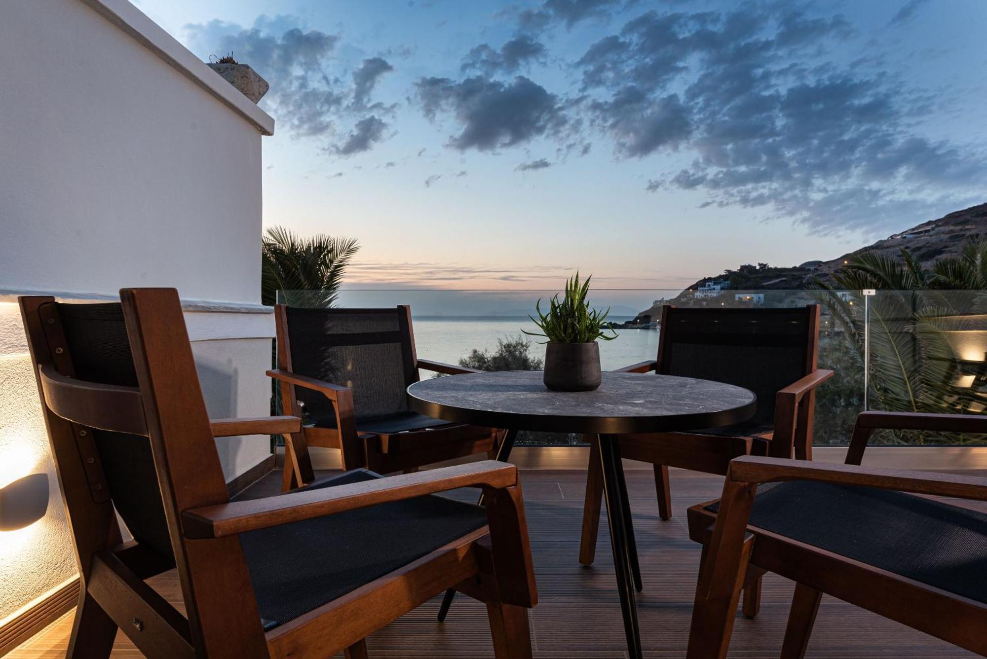 Aniv Villa By The Sea Kini Exteriör bild